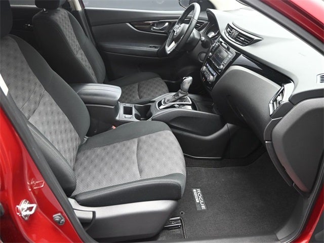 2022 Nissan Rogue Sport SV