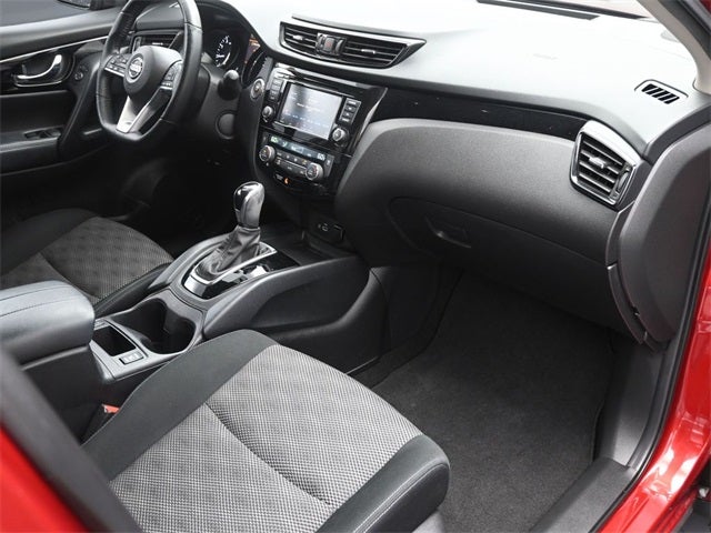 2022 Nissan Rogue Sport SV