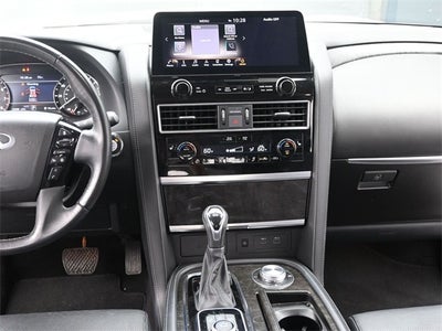 2024 INFINITI QX80 LUXE