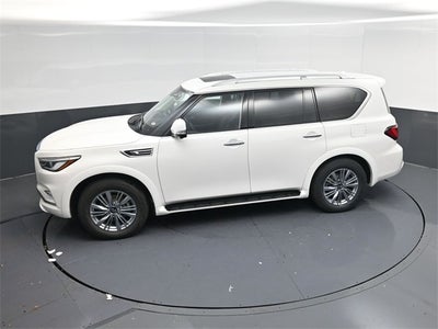 2024 INFINITI QX80 LUXE