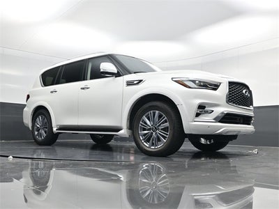 2024 INFINITI QX80 LUXE
