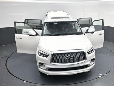 2024 INFINITI QX80 LUXE