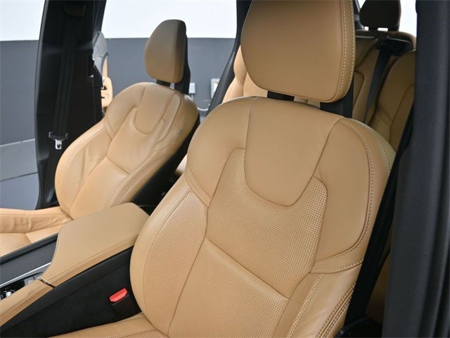 2021 Volvo XC90 Recharge Plug-In Hybrid T8 Inscription 7 Passenger