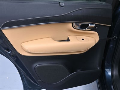 2021 Volvo XC90 Recharge Plug-In Hybrid T8 Inscription 7 Passenger