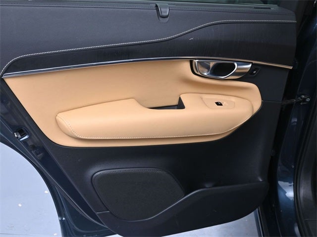 2021 Volvo XC90 Recharge Plug-In Hybrid T8 Inscription 7 Passenger