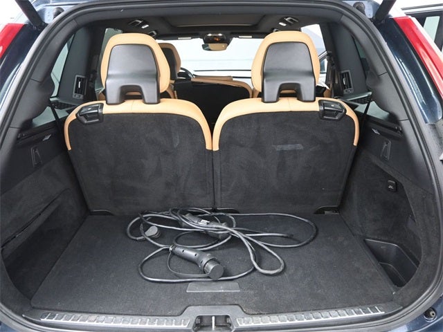 2021 Volvo XC90 Recharge Plug-In Hybrid T8 Inscription 7 Passenger