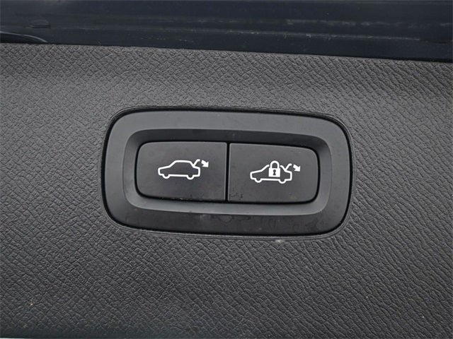 2021 Volvo XC90 Recharge Plug-In Hybrid T8 Inscription 7 Passenger