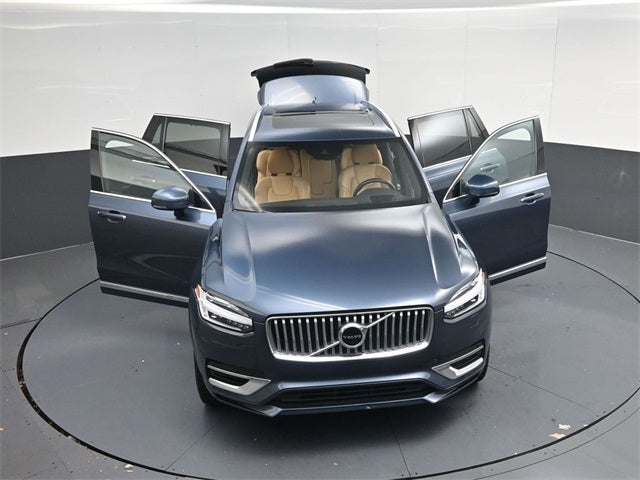2021 Volvo XC90 Recharge Plug-In Hybrid T8 Inscription 7 Passenger